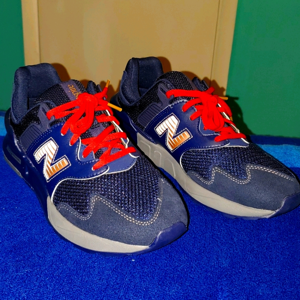((Sold))New balance 997s